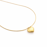 Essential Heart Pendant with Chain with pendant