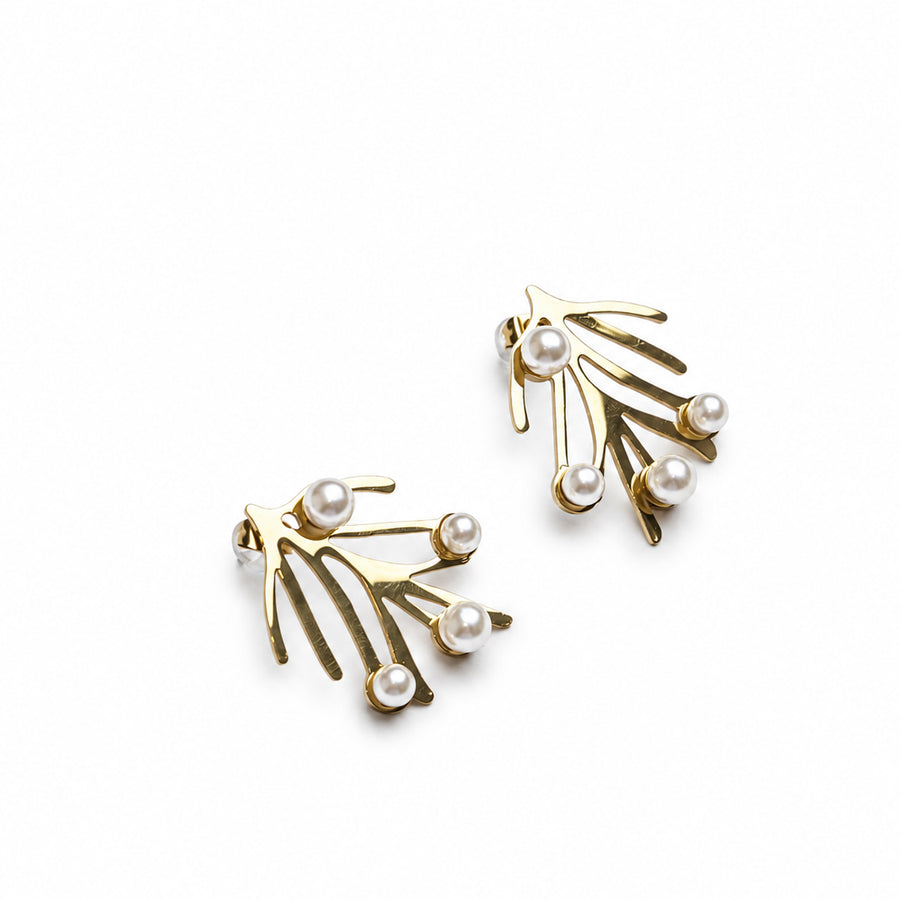 Mistletoe Pearl Earrings