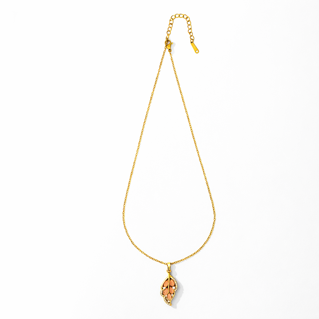 Rose Leaf Elegance pendant with Chain with pendant