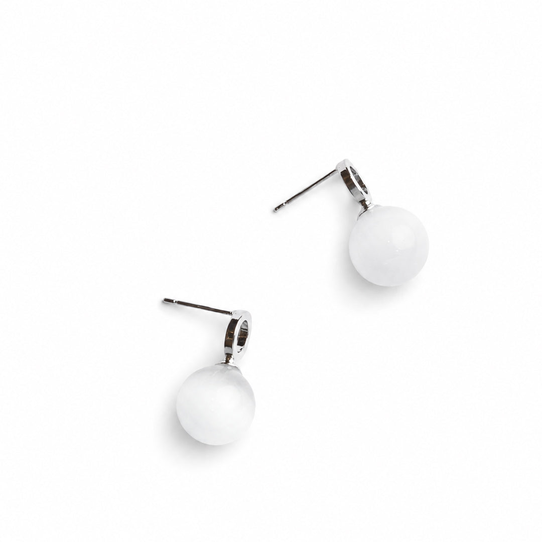 Round Pearl Studs