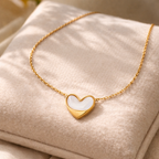 Pearl Heart Glow pendant with Chain with pendant