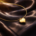 Essential Heart Pendant with Chain with pendant