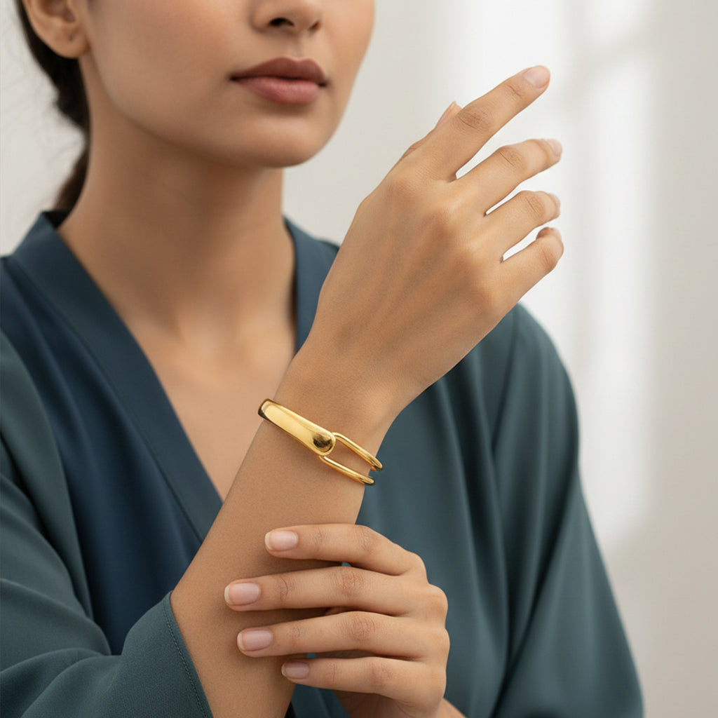 Interlinked Statement Bangle