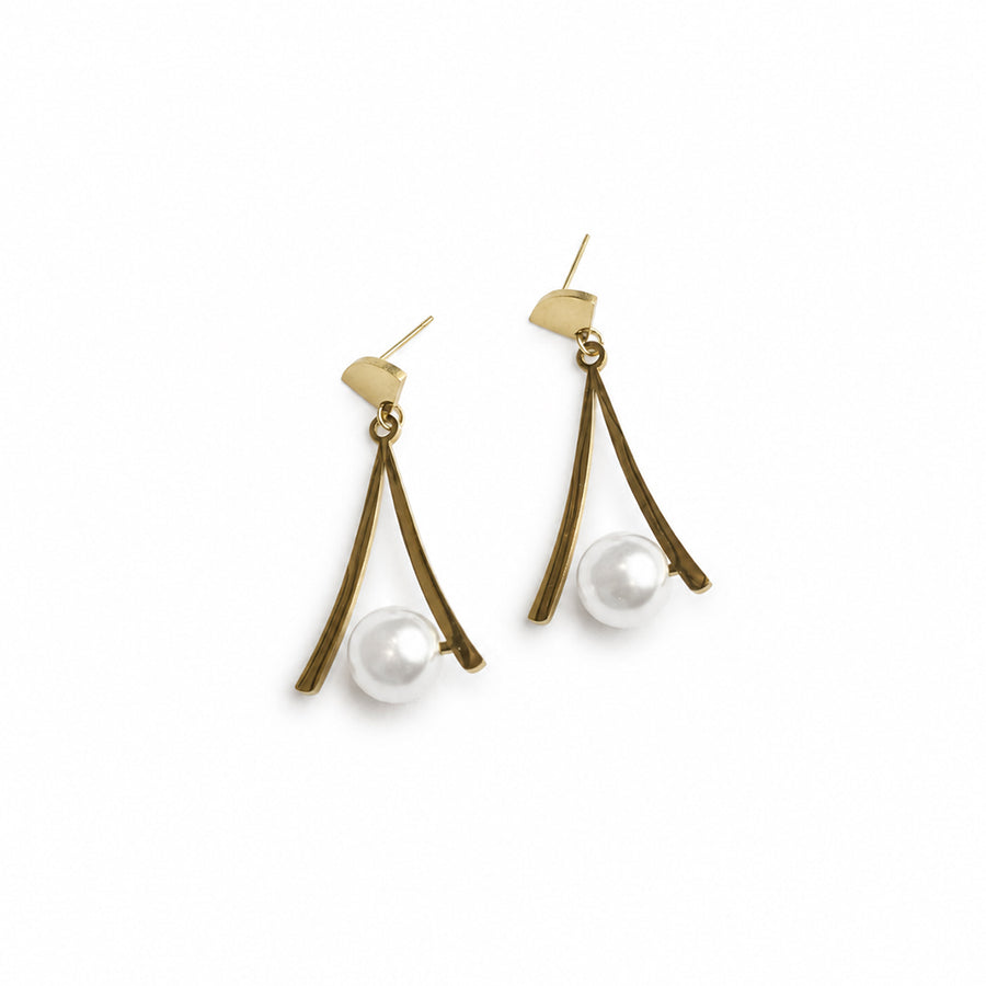 Modern Pearl Earrings