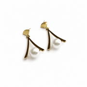 Modern Pearl Earrings