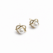 Pearl Orbit Stud Earring