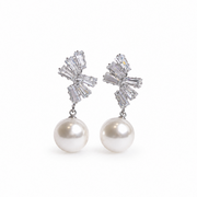 Feather Pearl Drops