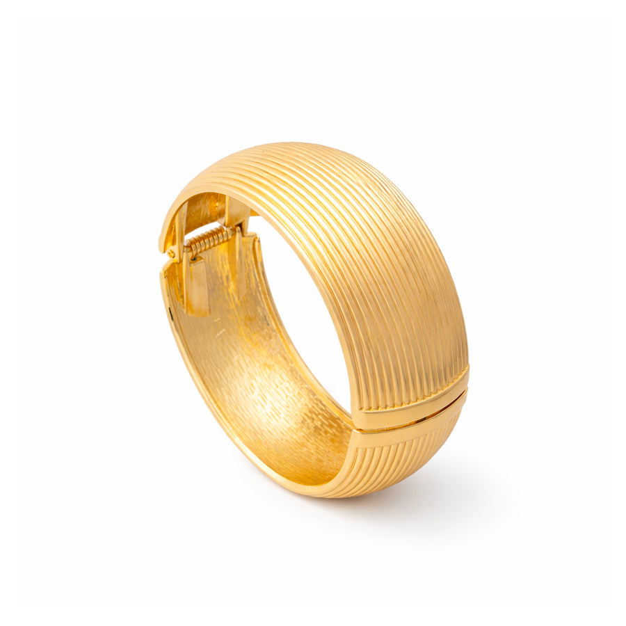 Golden Ripple Broad Shiny Bangle