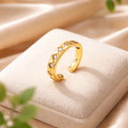 Lustre Royale Crystal Adjustable Ring