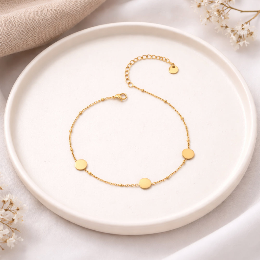 Celeste Minimal Gold Disc Anklet